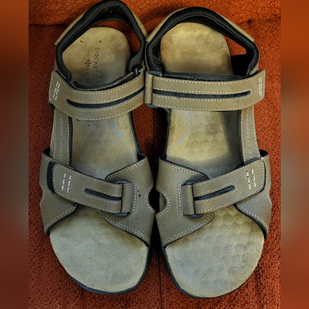 Dockers Tan Sandals Rugged Sole Adjustable Straps